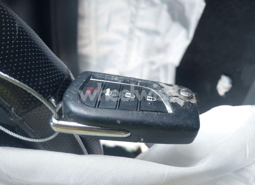 Photo 11 of 2020 Toyota Camry SE AWD (VIN 4T1G11BKXLU002444)