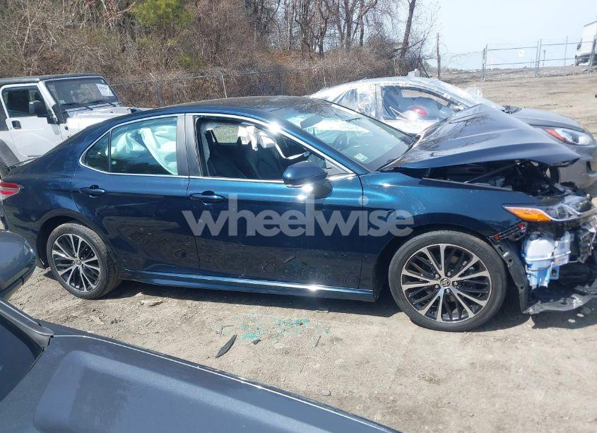 Photo 13 of 2020 Toyota Camry SE AWD (VIN 4T1G11BKXLU002444)