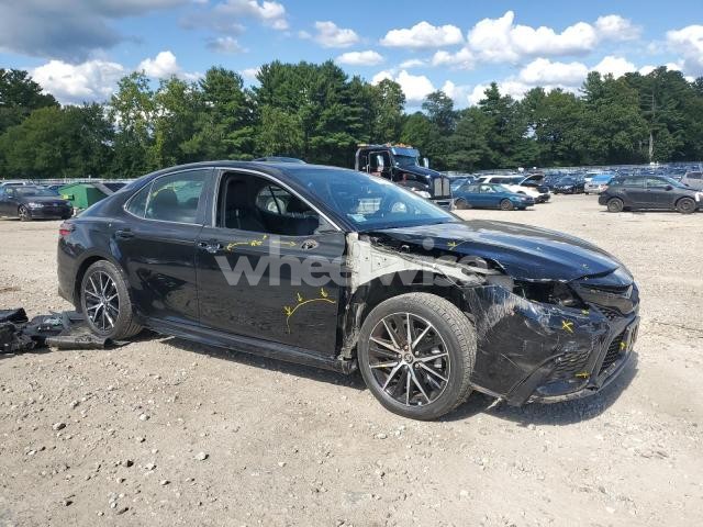 2022 TOYOTA CAMRY SE (VIN 4T1G11BKXNU063960) main photo