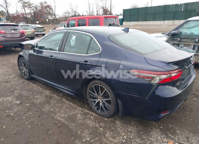 Photo 3 of 2022 Toyota Camry SE AWD (VIN 4T1G11BKXNU065708)