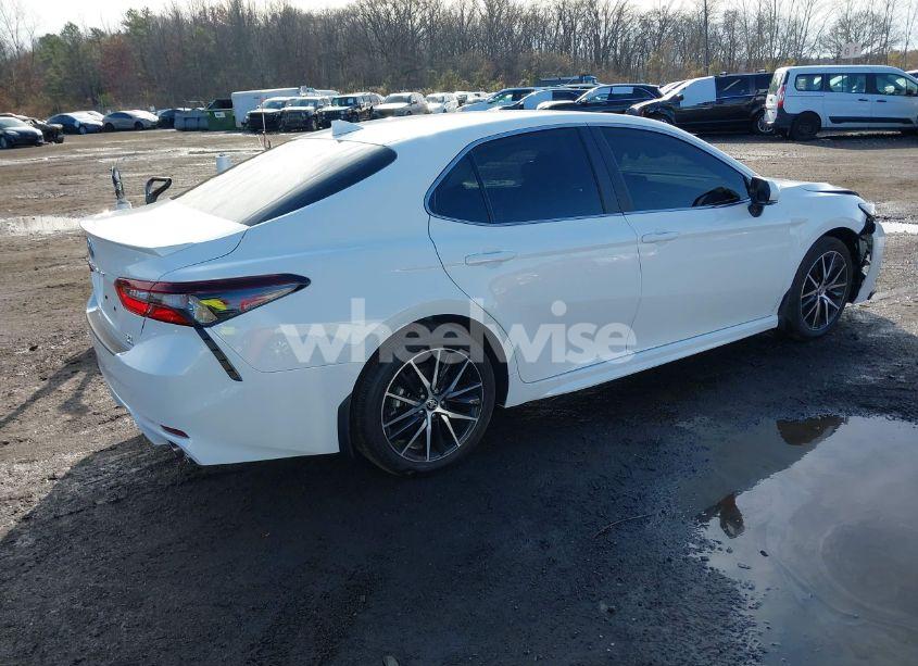 Photo 4 of 2024 Toyota Camry SE (VIN 4T1G11BKXRU127971)