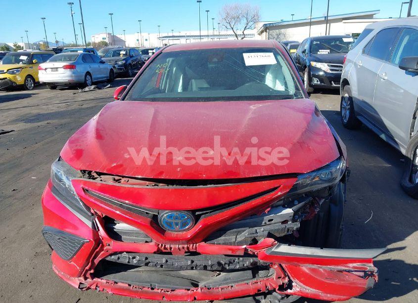 Photo 13 of 2021 Toyota Camry SE HYBRID (VIN 4T1G31AK1MU020327)