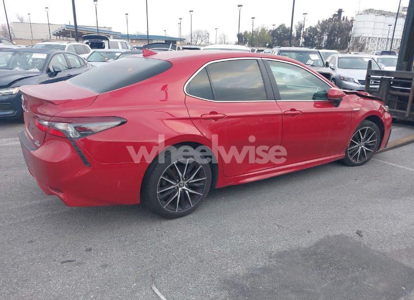 Photo 4 of 2021 Toyota Camry SE HYBRID (VIN 4T1G31AK1MU020327)