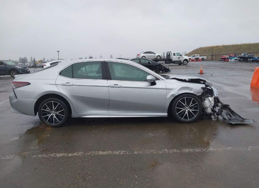 Photo 13 of 2022 Toyota Camry SE HYBRID (VIN 4T1G31AK1NU580771)