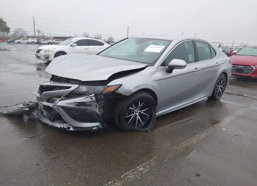 Photo 2 of 2022 Toyota Camry SE HYBRID (VIN 4T1G31AK1NU580771)