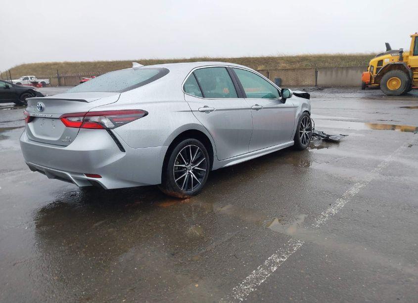 Photo 4 of 2022 Toyota Camry SE HYBRID (VIN 4T1G31AK1NU580771)