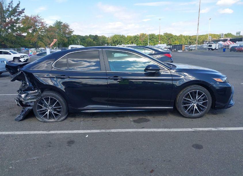 Photo 13 of 2023 Toyota Camry SE HYBRID (VIN 4T1G31AK2PU616308)