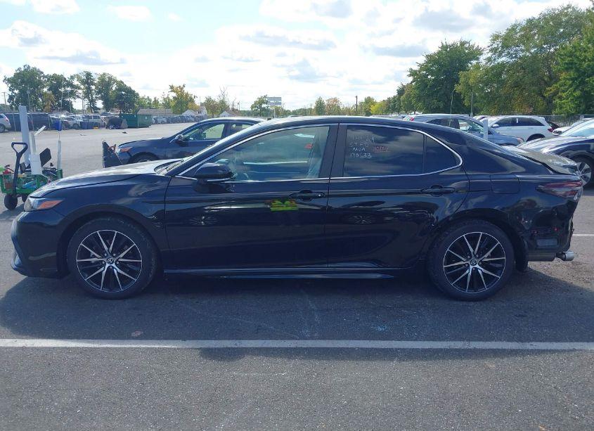 Photo 14 of 2023 Toyota Camry SE HYBRID (VIN 4T1G31AK2PU616308)