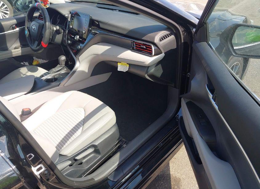 Photo 5 of 2023 Toyota Camry SE HYBRID (VIN 4T1G31AK2PU616308)