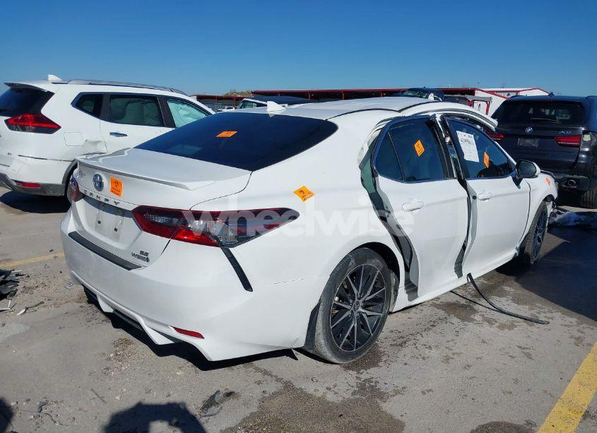 Photo 4 of 2023 Toyota Camry SE HYBRID (VIN 4T1G31AK2PU617524)