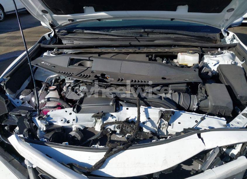 Photo 10 of 2024 Toyota Camry HYBRID SE (VIN 4T1G31AK2RU631913)