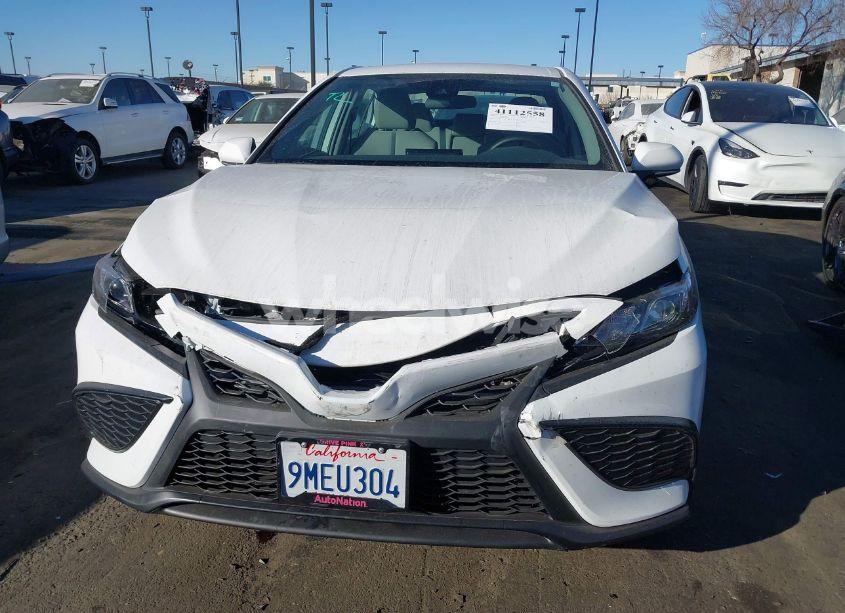 Photo 12 of 2024 Toyota Camry HYBRID SE (VIN 4T1G31AK2RU631913)