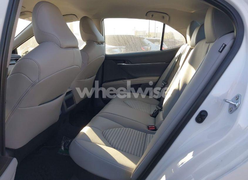 Photo 8 of 2024 Toyota Camry HYBRID SE (VIN 4T1G31AK2RU631913)