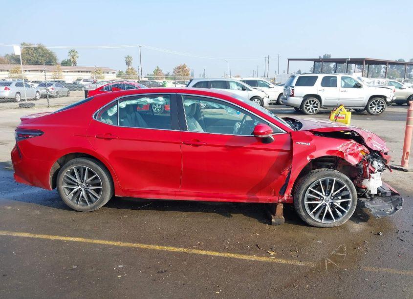 Photo 14 of 2021 Toyota Camry SE HYBRID (VIN 4T1G31AK3MU029692)