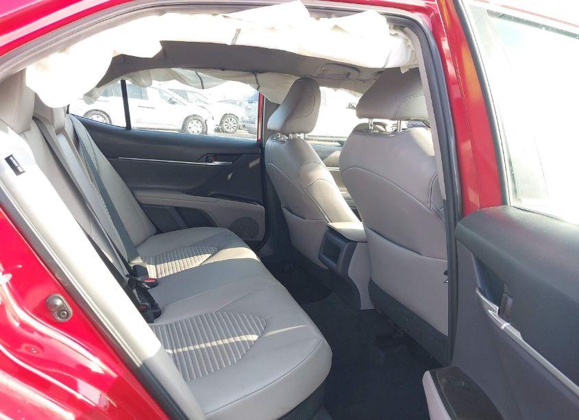 Photo 8 of 2021 Toyota Camry SE HYBRID (VIN 4T1G31AK3MU029692)