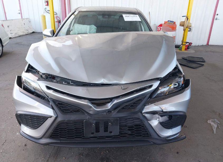 Photo 11 of 2024 Toyota Camry HYBRID SE (VIN 4T1G31AK3RU074574)