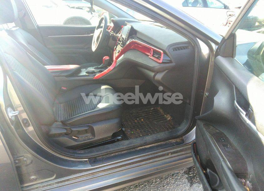 Photo 5 of 2021 Toyota Camry SE HYBRID (VIN 4T1G31AK4MU555653)