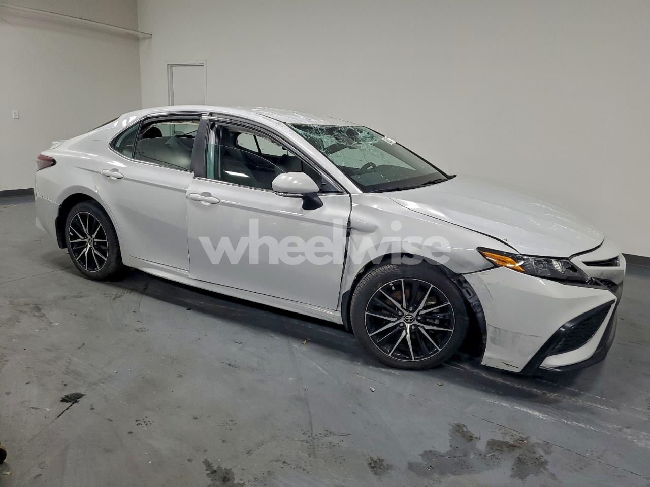 Photo 4 of 2024 TOYOTA CAMRY SE NIGHT SHADE (VIN 4T1G31AK4RU063289)