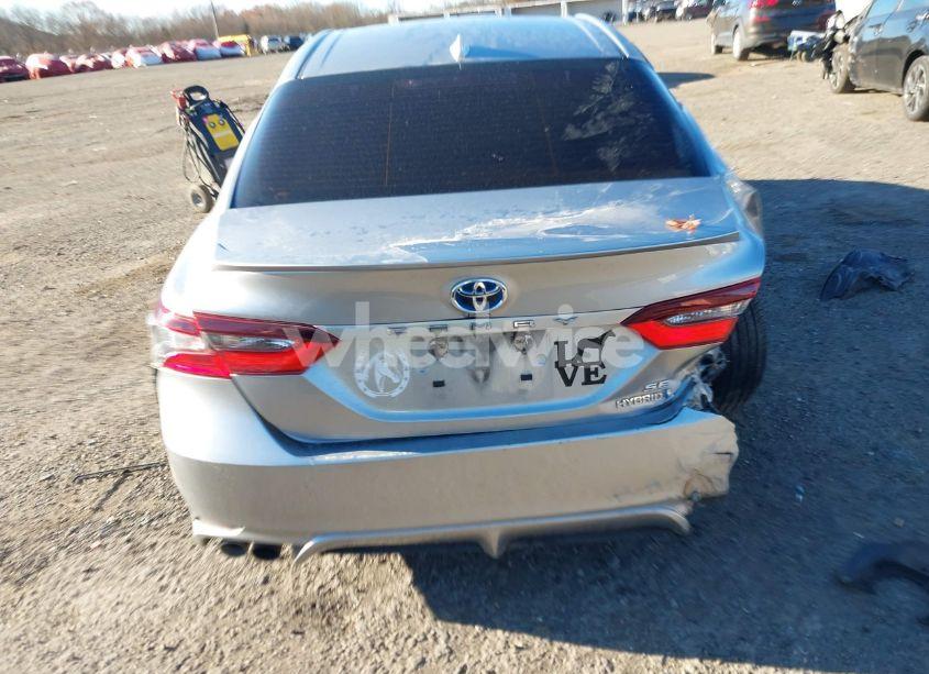 Photo 6 of 2022 Toyota Camry SE HYBRID (VIN 4T1G31AK5NU583978)