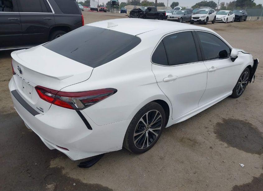 Photo 4 of 2022 Toyota Camry SE HYBRID (VIN 4T1G31AK6NU571807)