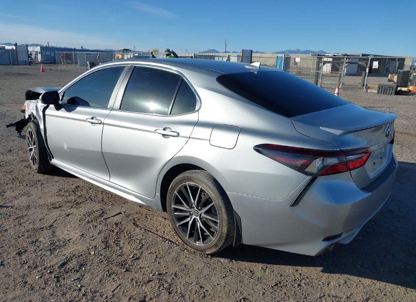 Photo 3 of 2024 Toyota Camry HYBRID SE (VIN 4T1G31AK6RU065206)