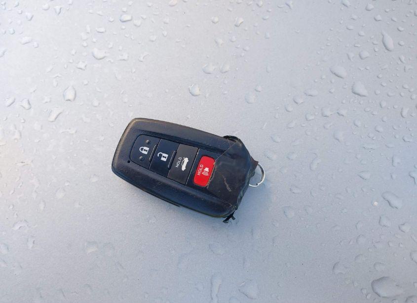 Photo 11 of 2020 Toyota Camry SE HYBRID (VIN 4T1G31AK7LU014773)