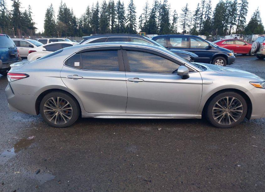 Photo 13 of 2020 Toyota Camry SE HYBRID (VIN 4T1G31AK7LU014773)