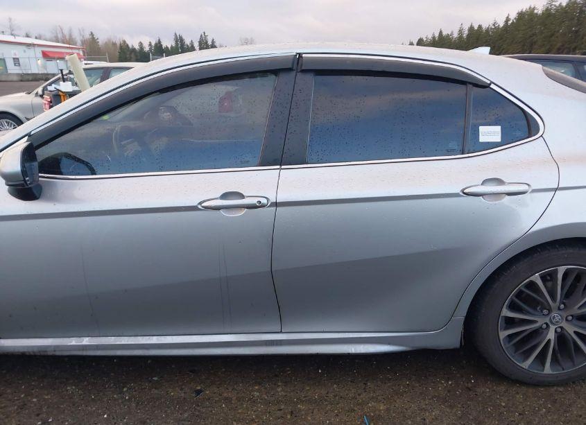 Photo 14 of 2020 Toyota Camry SE HYBRID (VIN 4T1G31AK7LU014773)