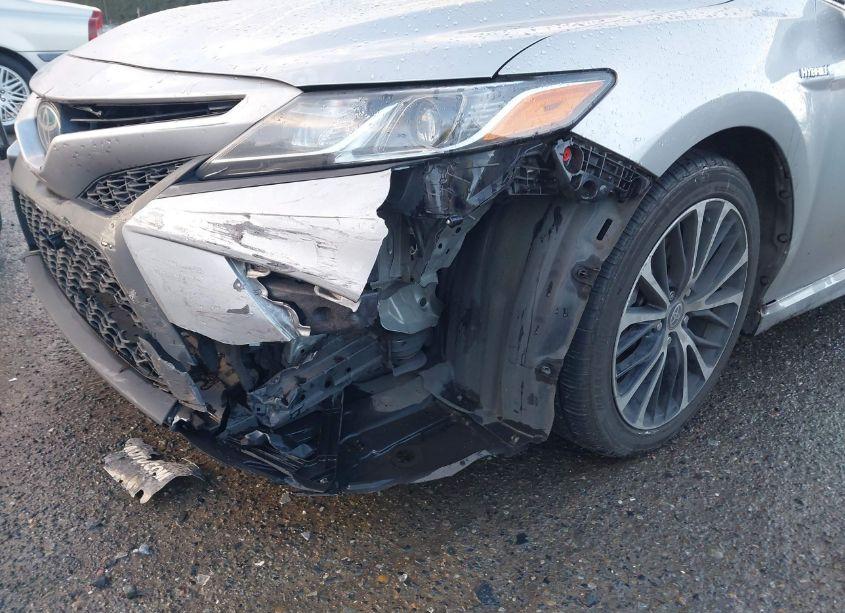 Photo 6 of 2020 Toyota Camry SE HYBRID (VIN 4T1G31AK7LU014773)