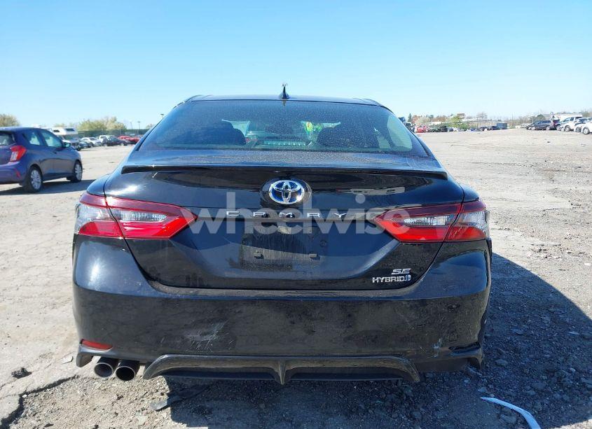 Photo 15 of 2024 Toyota Camry HYBRID SE (VIN 4T1G31AK8RU066633)