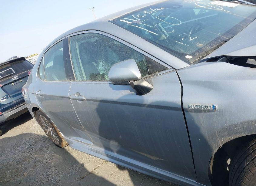 Photo 13 of 2020 Toyota Camry SE HYBRID (VIN 4T1G31AK9LU526342)