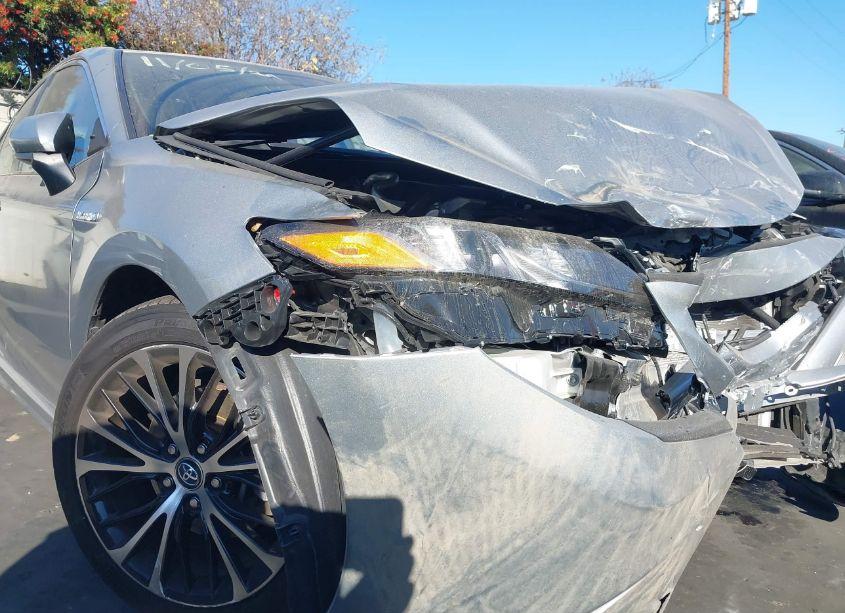 Photo 18 of 2020 Toyota Camry SE HYBRID (VIN 4T1G31AK9LU526342)