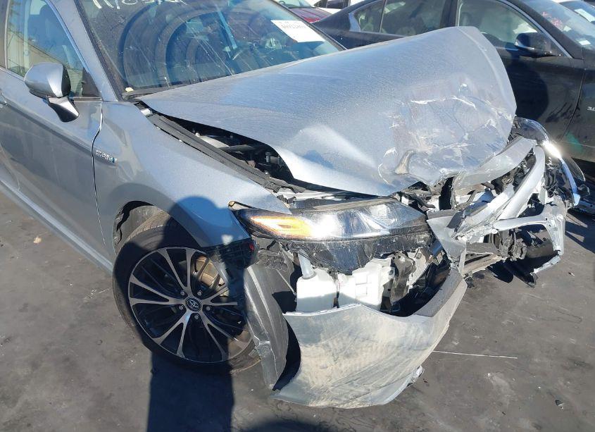 Photo 20 of 2020 Toyota Camry SE HYBRID (VIN 4T1G31AK9LU526342)