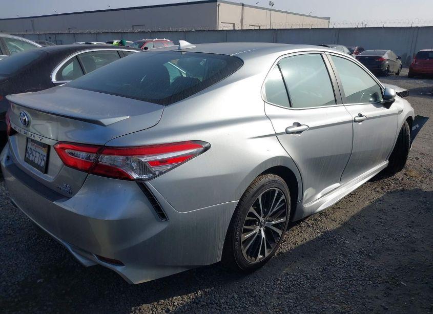 Photo 4 of 2020 Toyota Camry SE HYBRID (VIN 4T1G31AK9LU526342)