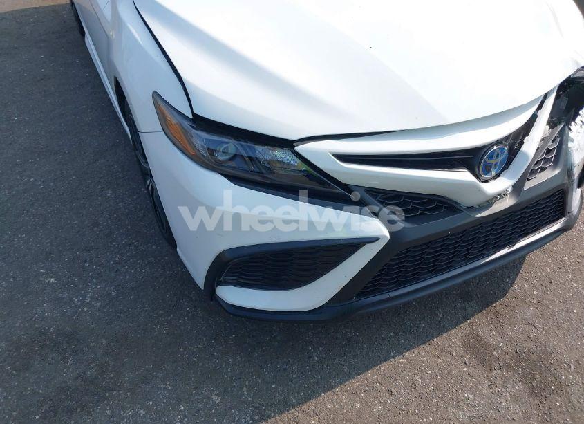 Photo 6 of 2024 Toyota Camry HYBRID SE (VIN 4T1G31AK9RU068746)