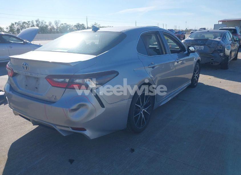 Photo 4 of 2022 Toyota Camry SE HYBRID (VIN 4T1G31AKXNU587007)