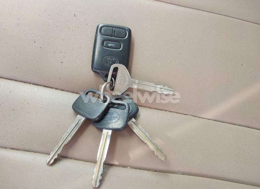 Photo 11 of 1995 Toyota Avalon XLS (VIN 4T1GB11E5SU047363)