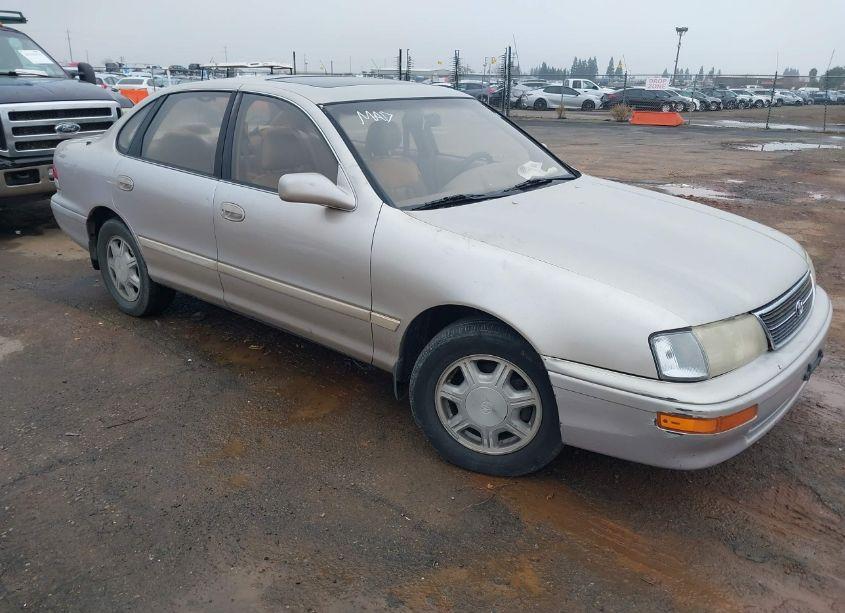 1995 Toyota Avalon XLS (VIN 4T1GB11E8SU044294) main photo