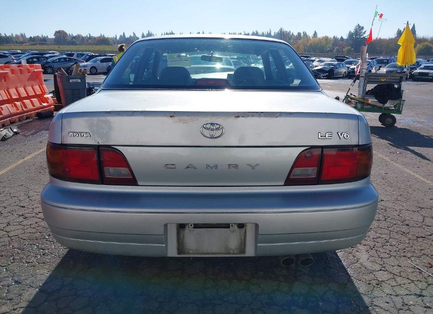Photo 16 of 1995 Toyota Camry LE (VIN 4T1GK12E4SU088159)