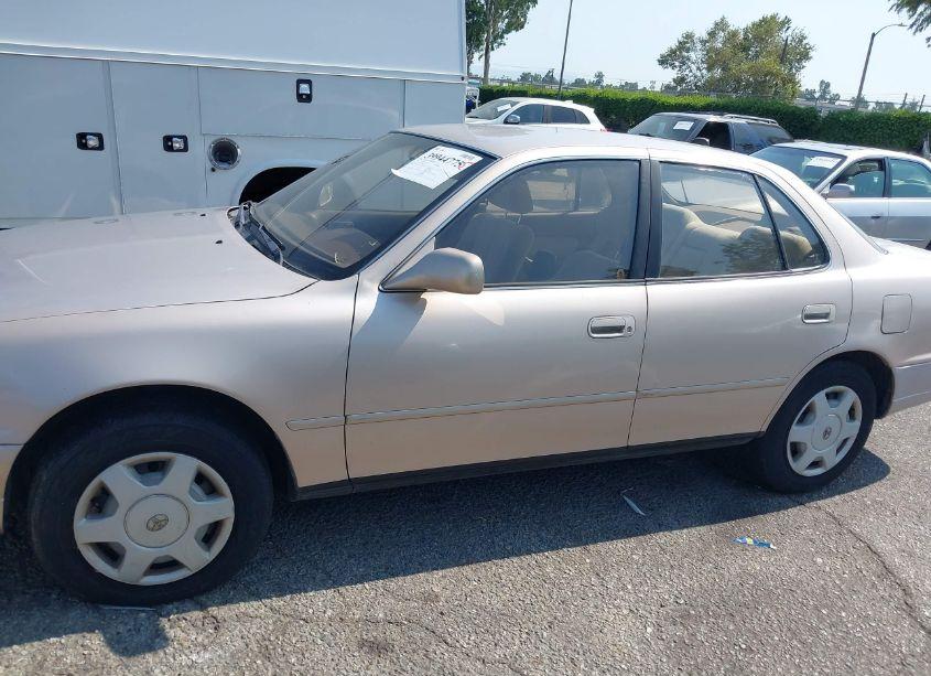 Photo 13 of 1994 Toyota Camry LE (VIN 4T1GK12E6RU053522)