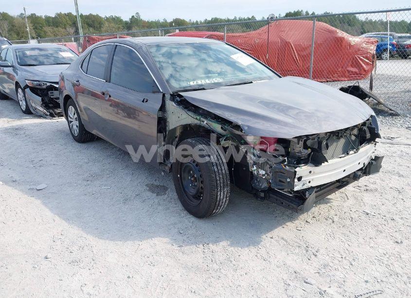 2024 Toyota Camry HYBRID LE (VIN 4T1H31AK5RU629030) main photo