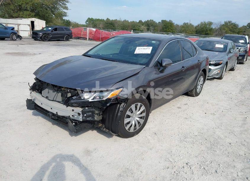 Photo 2 of 2024 Toyota Camry HYBRID LE (VIN 4T1H31AK5RU629030)
