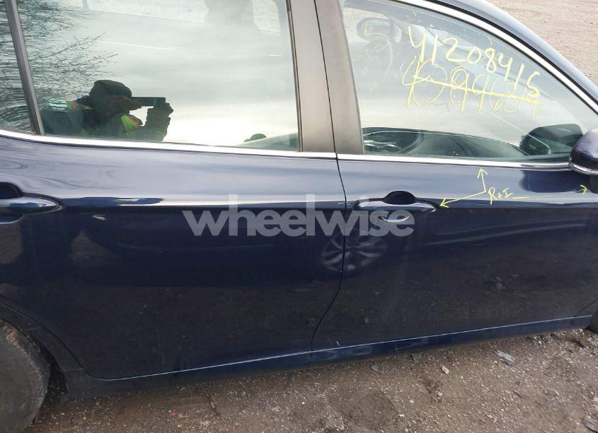 Photo 13 of 2021 Toyota Camry LE HYBRID (VIN 4T1H31AKXMU556620)