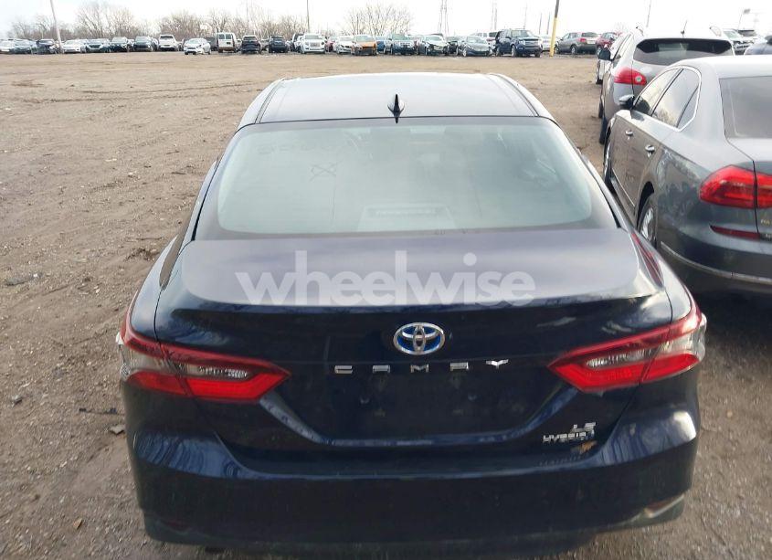 Photo 16 of 2021 Toyota Camry LE HYBRID (VIN 4T1H31AKXMU556620)