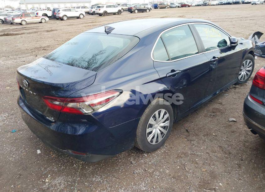 Photo 4 of 2021 Toyota Camry LE HYBRID (VIN 4T1H31AKXMU556620)