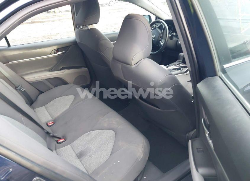 Photo 8 of 2021 Toyota Camry LE HYBRID (VIN 4T1H31AKXMU556620)