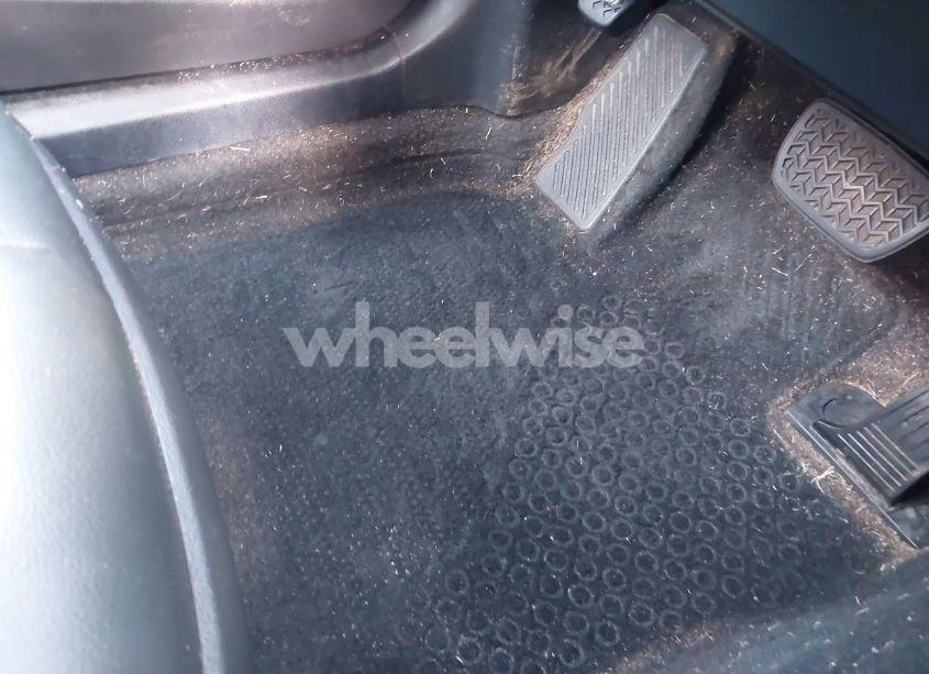 Photo 17 of 2020 Toyota Camry SE (VIN 4T1J11AK2LU392303)