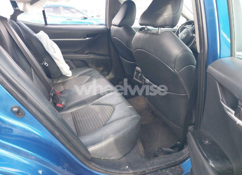 Photo 8 of 2020 Toyota Camry SE (VIN 4T1J11AK2LU392303)