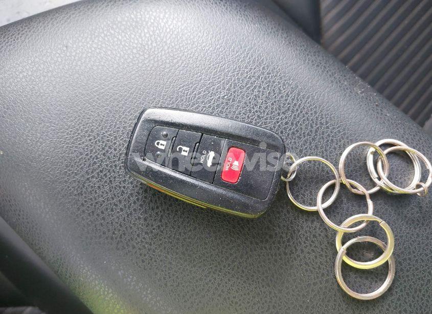 Photo 11 of 2020 Toyota Camry SE (VIN 4T1J11AKXLU879877)