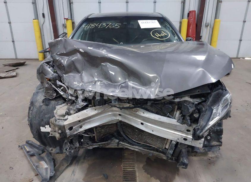 Photo 13 of 2020 Toyota Camry SE (VIN 4T1J11AKXLU922887)